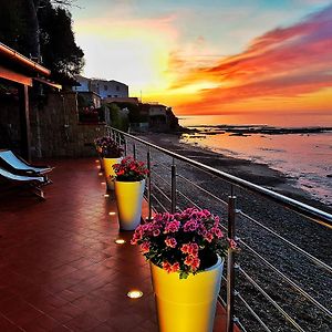 Brezza Marina Guesthouse